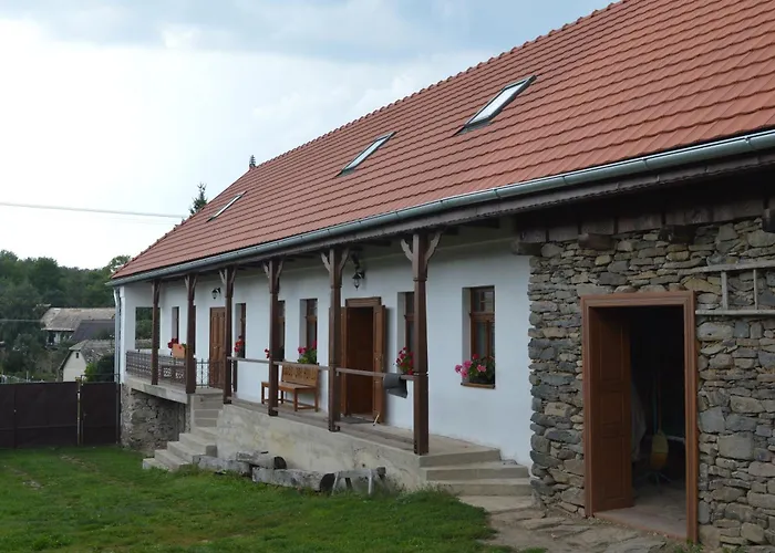 Timravanka 度假居 Polichno